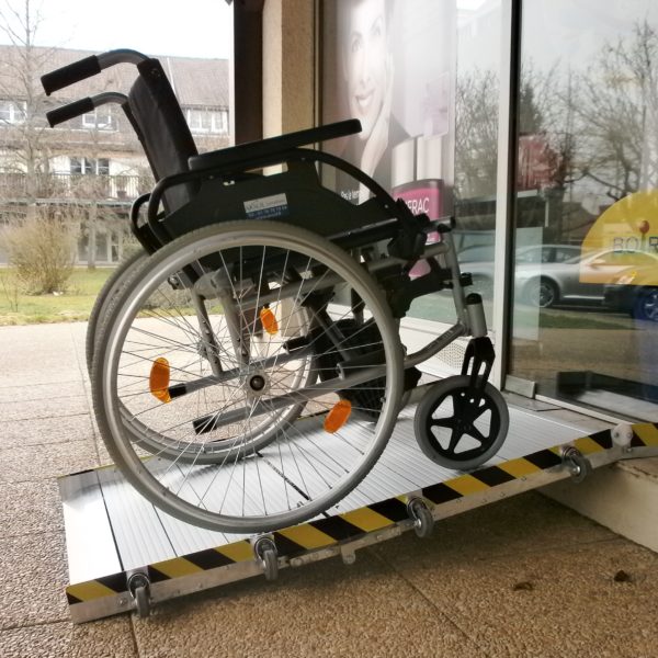 rampe d'accès pour fauteuil roulant, rampe d'accès amovible